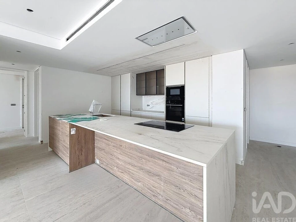 Apartamento T2 para Venda em Camara de Lobos Foto 5