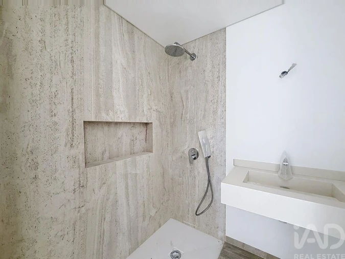 Apartamento T2 para Venda em Camara de Lobos Foto 14