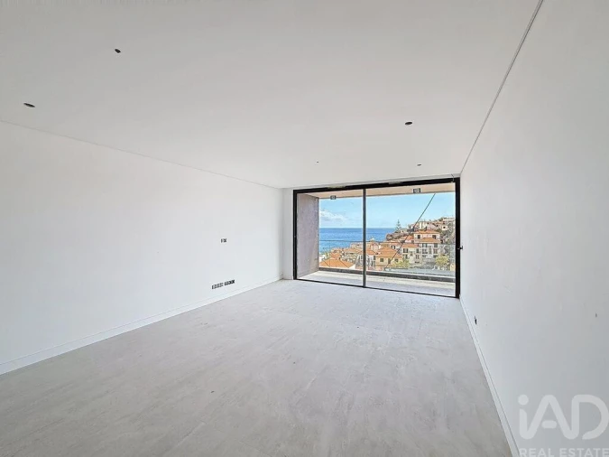 Apartamento T2 para Venda em Camara de Lobos Foto 2