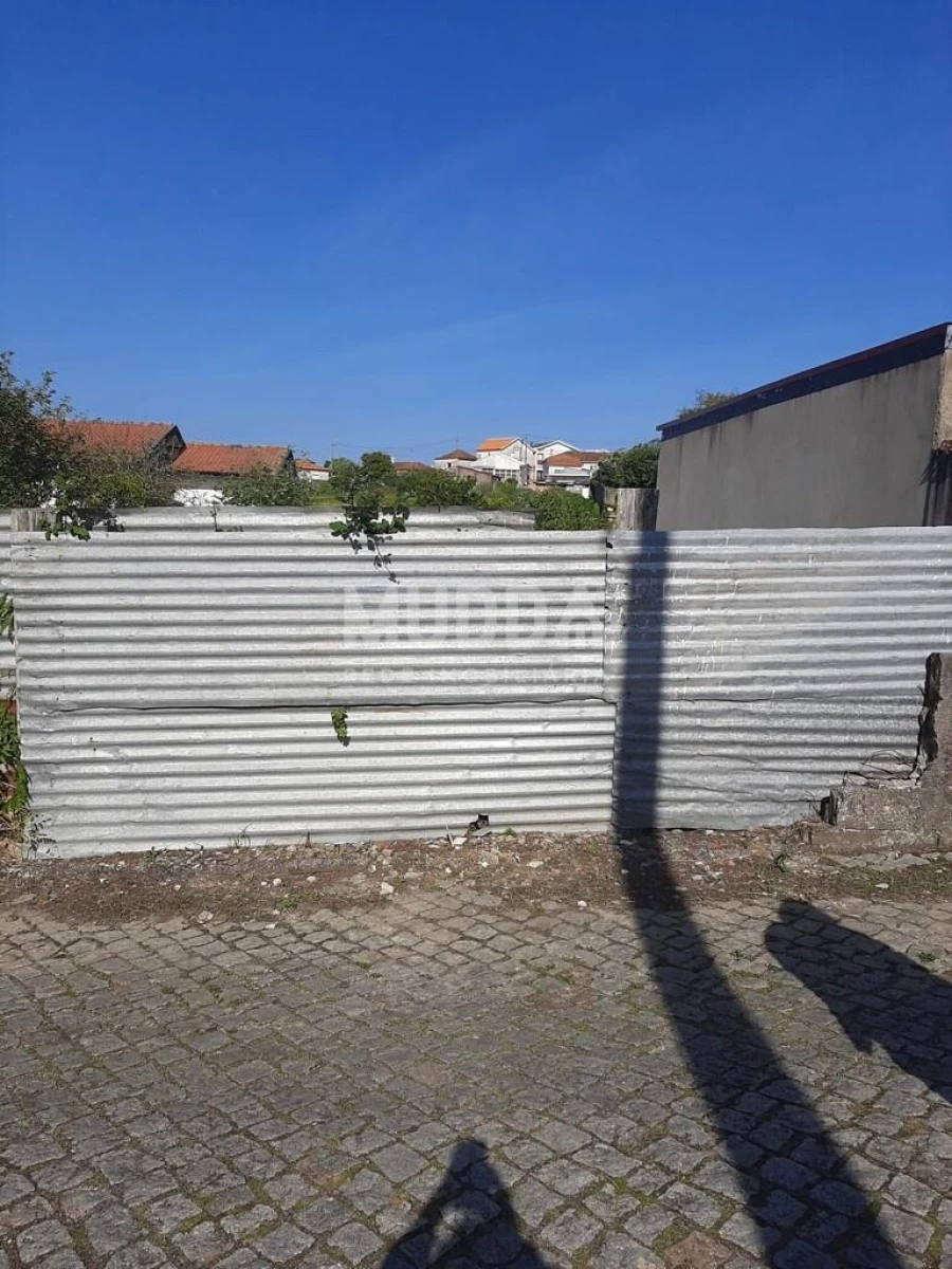 Terreno para Venda em Arcozelo Foto 7