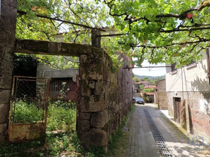 Moradia para Venda em Lindoso