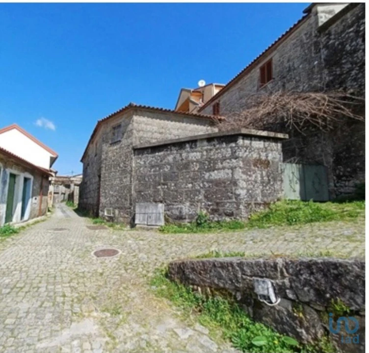 Moradia para Venda em Lindoso Foto 4