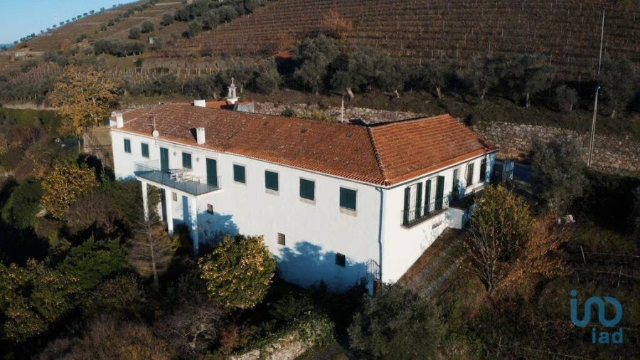 Moradia T15 para Venda em Cambres Foto 2