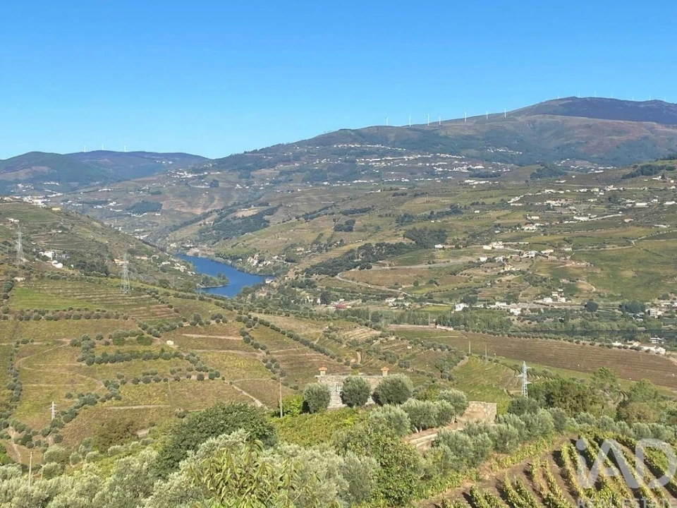 Moradia T15 para Venda em Cambres Foto 17