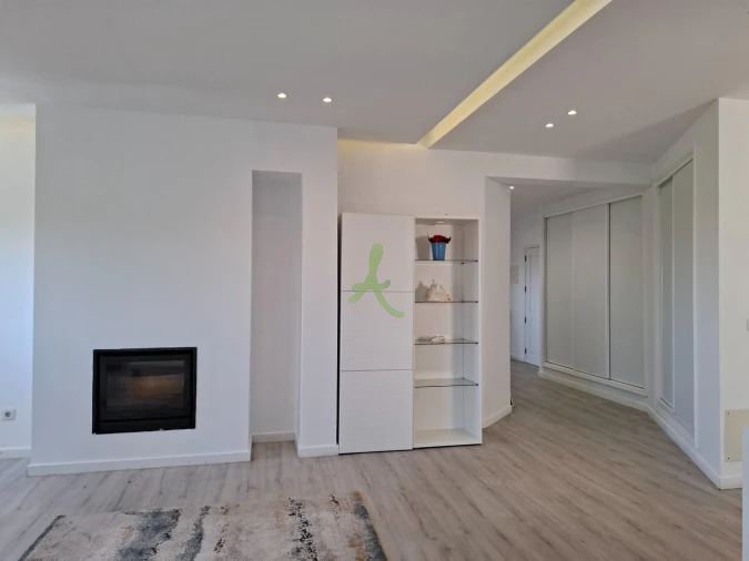 Apartamento T3 para Venda em Portimão Foto 7