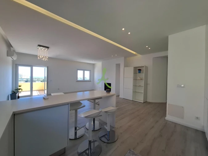 Apartamento T3 para Venda em Portimão Foto 10