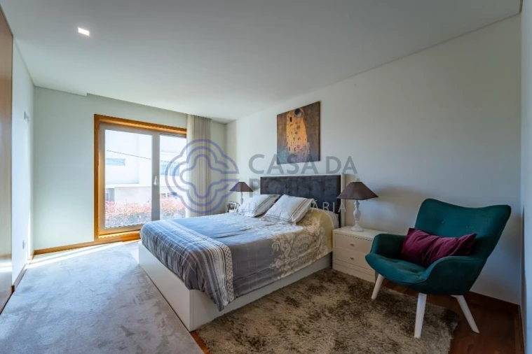 Moradia T4 para Venda em Retorta e Tougues Foto 21