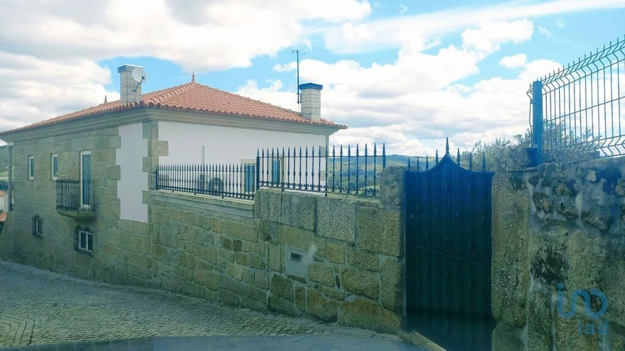 Moradia T3 para Venda em São Lourenço de Ribapinhão Foto 10