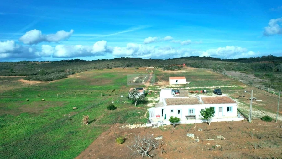 Quinta T3 para Venda em Budens Foto 11