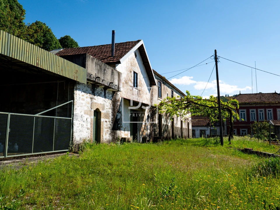 Moradia T10 para Venda em Tarouquela Foto 15