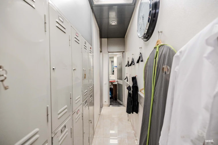 Negócio para Venda em Santo António Foto 32