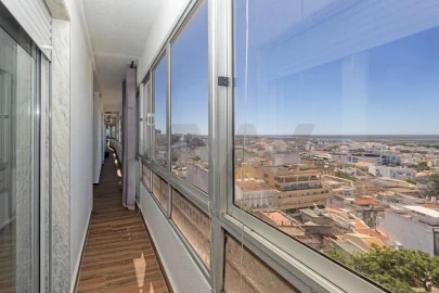 Apartamento T5 para Venda em Faro (Sé e São Pedro)
