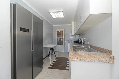 Apartamento T5 para Venda em Faro (Sé e São Pedro)