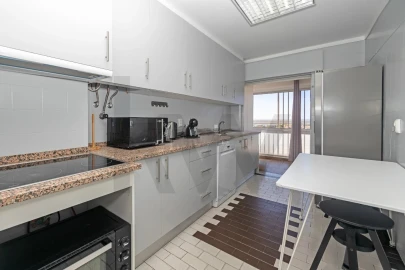 Apartamento T5 para Venda em Faro (Sé e São Pedro)