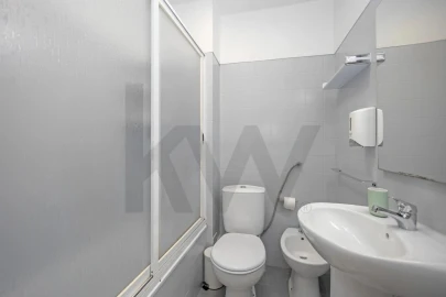 Apartamento T5 para Venda em Faro (Sé e São Pedro)