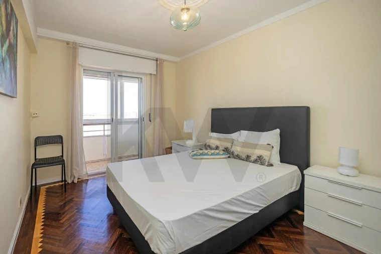 Apartamento T5 para Venda em Faro (Sé e São Pedro) Foto 18