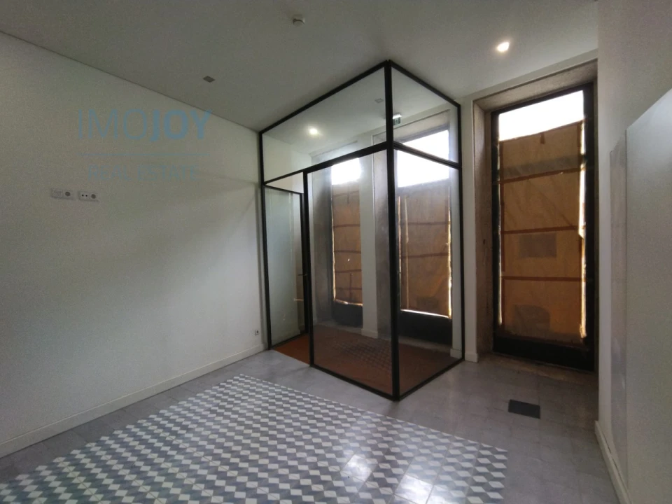 Prédio para Arrendamento em Cedofeita, Santo Ildefonso, Sé, Miragaia, São Nicolau e Vitória Foto 6