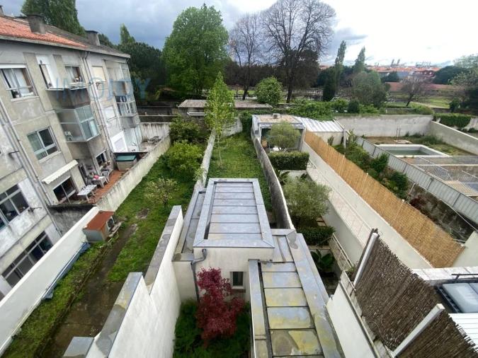 Prédio para Arrendamento em Cedofeita, Santo Ildefonso, Sé, Miragaia, São Nicolau e Vitória Foto 2