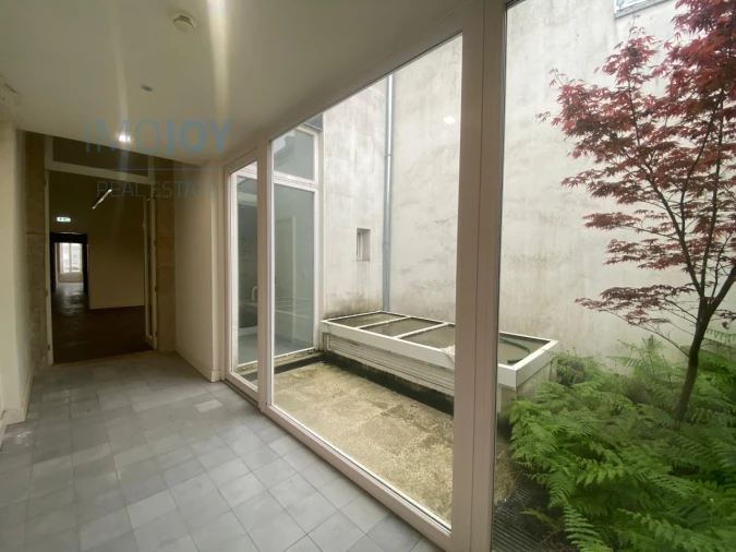 Prédio para Arrendamento em Cedofeita, Santo Ildefonso, Sé, Miragaia, São Nicolau e Vitória Foto 15