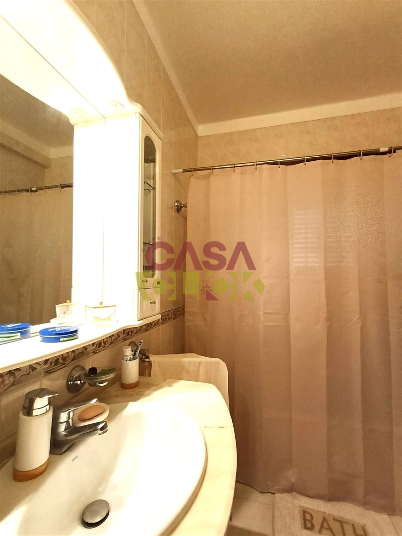 Moradia T4 para Venda em Montalvo Foto 24