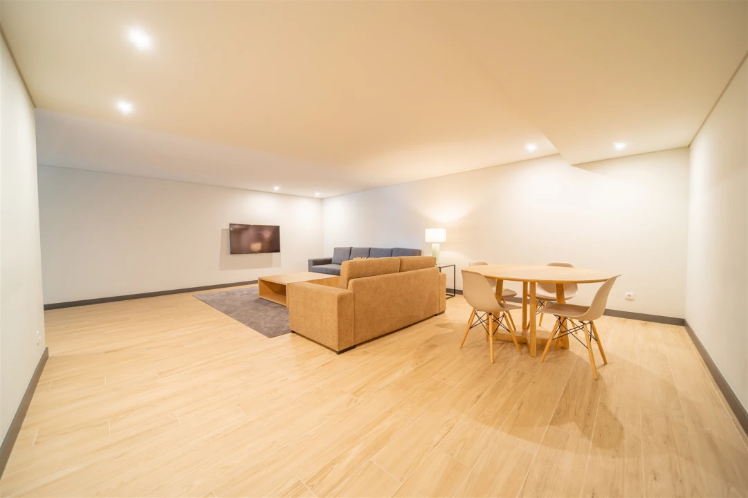 Quarto para Arrendamento em Azurem Foto 8