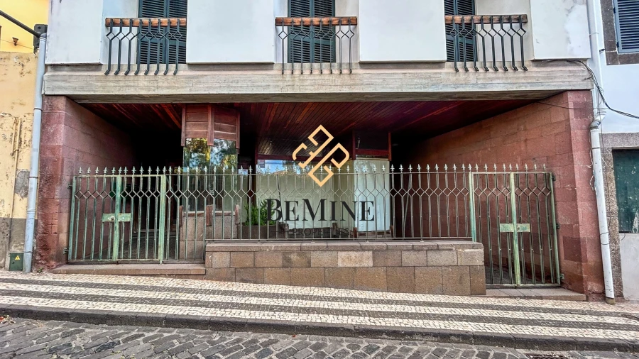 Loja para Venda em Funchal (São Pedro)