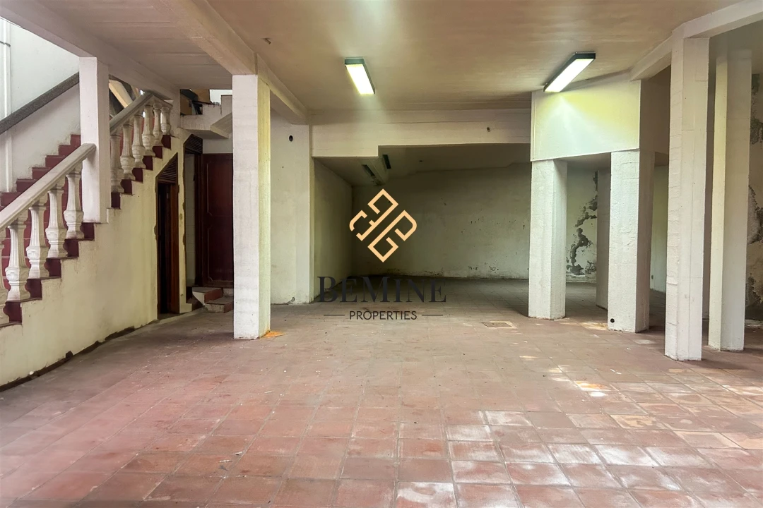 Loja para Arrendamento em Funchal (Se) Foto 13