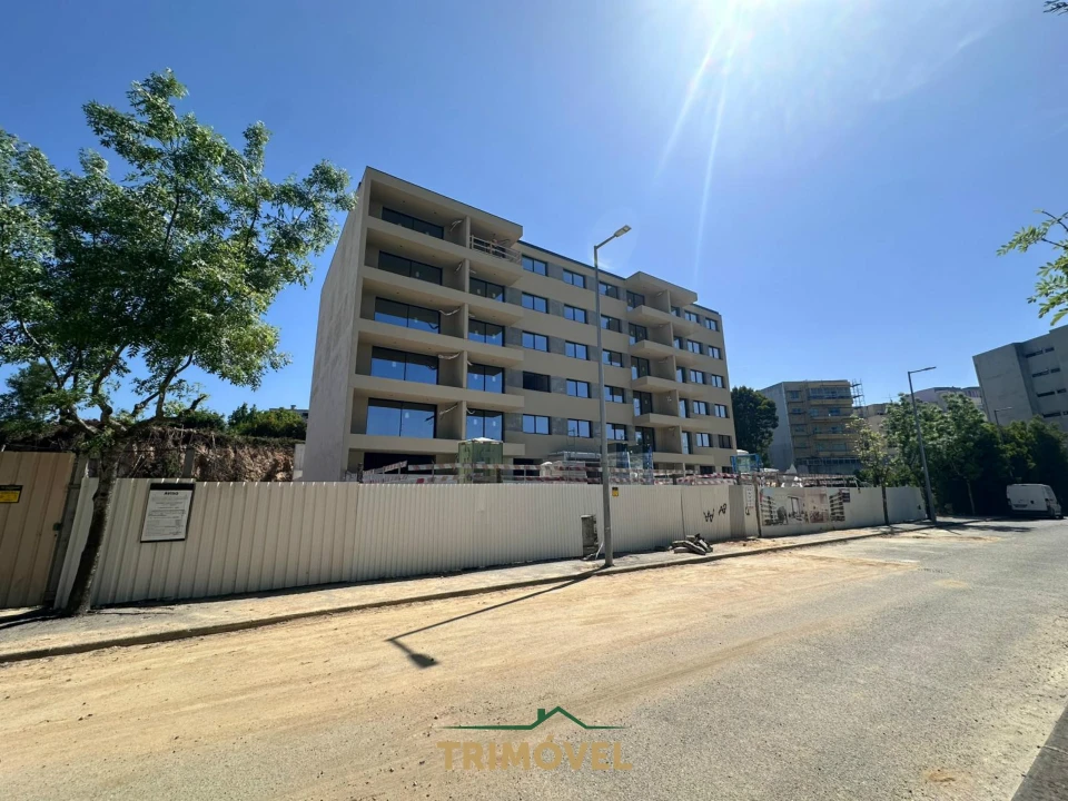 Apartamento T2 para Venda em São João da Madeira Foto 3
