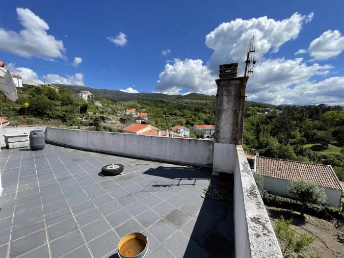 Moradia T4 para Venda em Gouveia (São Pedro e São Julião) Foto 20