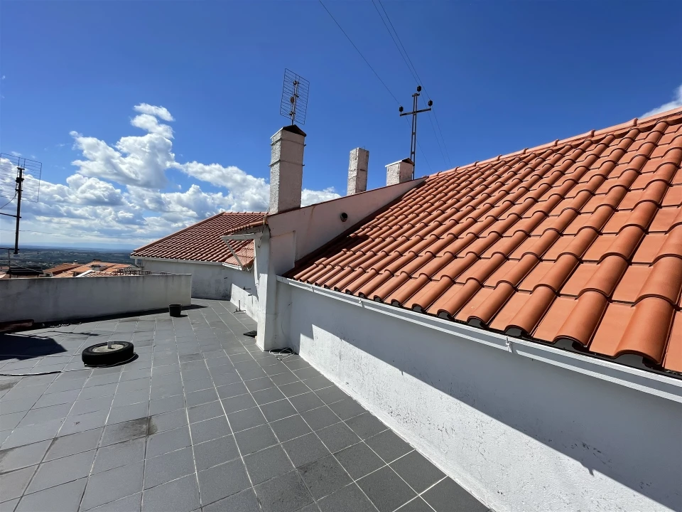 Moradia T4 para Venda em Gouveia (São Pedro e São Julião) Foto 21