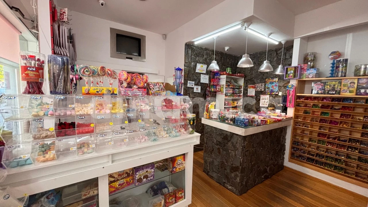 Loja para Venda em Vila Nova de Famalicão e Calendário Foto 1