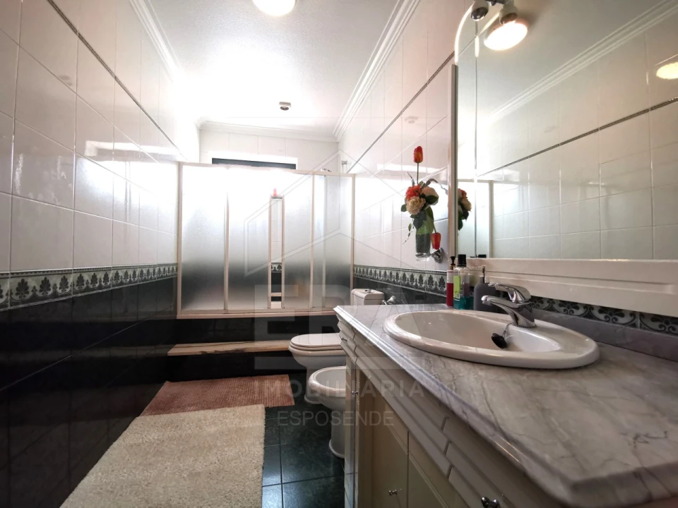 Moradia T3 para Venda em Palmeira de Faro e Curvos Foto 5