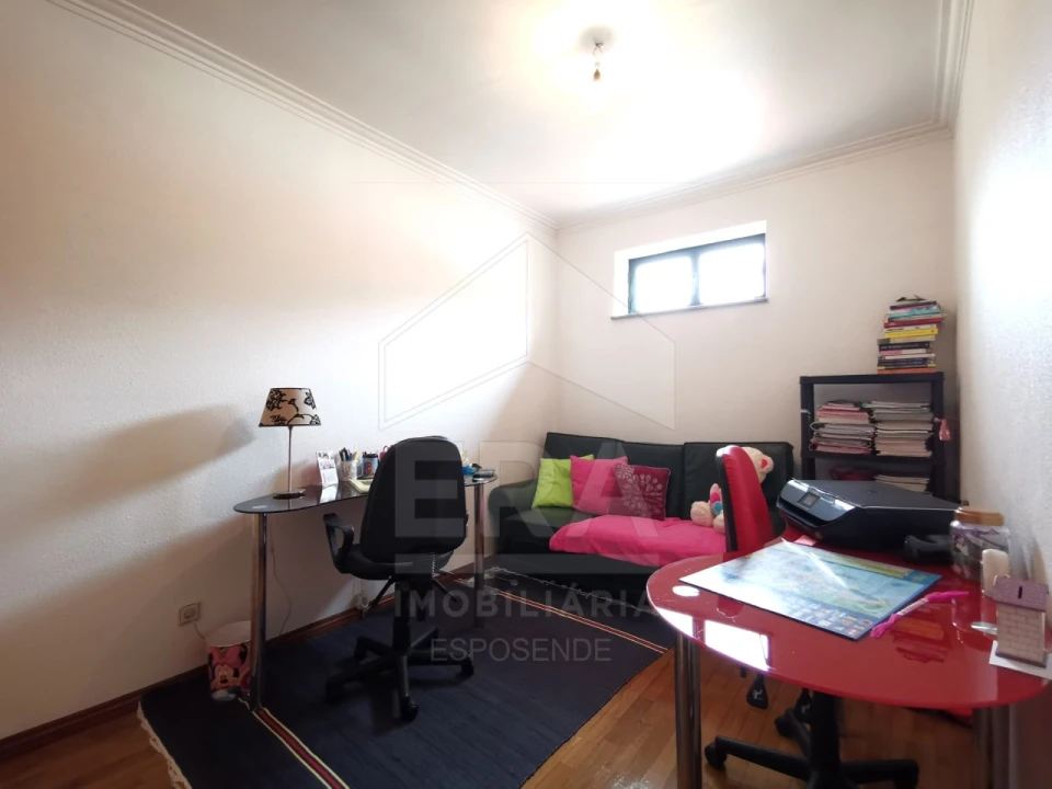 Moradia T3 para Venda em Palmeira de Faro e Curvos Foto 6