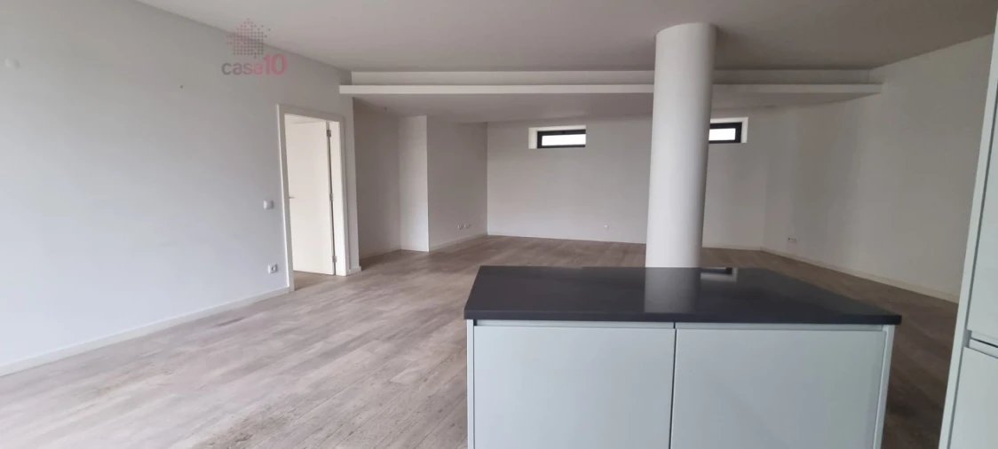 Apartamento T1 para Arrendamento em Misericórdia Foto 9