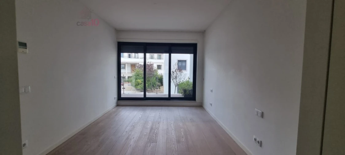 Apartamento T1 para Arrendamento em Misericórdia Foto 13