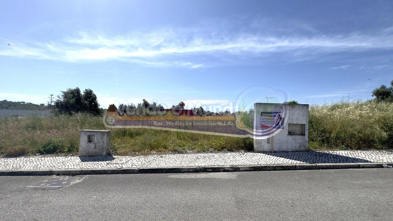 Terreno para Venda em Santo Estêvão Foto 1