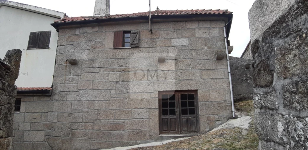 Moradia T5 para Venda em Telões Foto 2