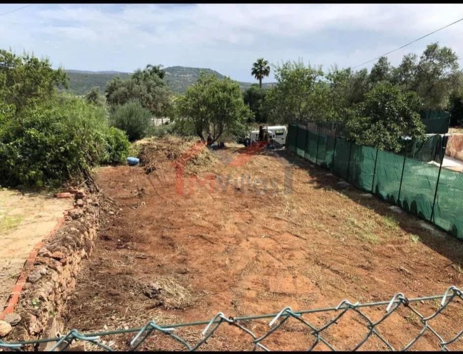 Terreno para Venda em Querença, Tôr e Benafim Foto 5