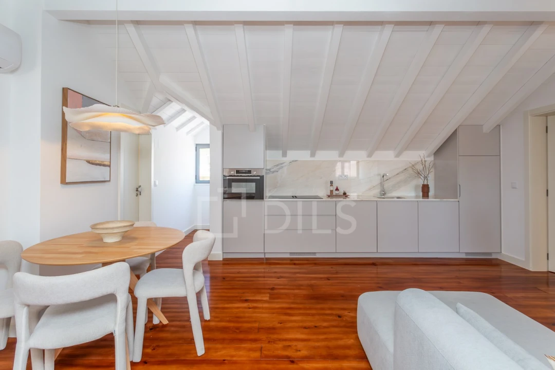 Apartamento T2 para Venda em Alvalade Foto 2