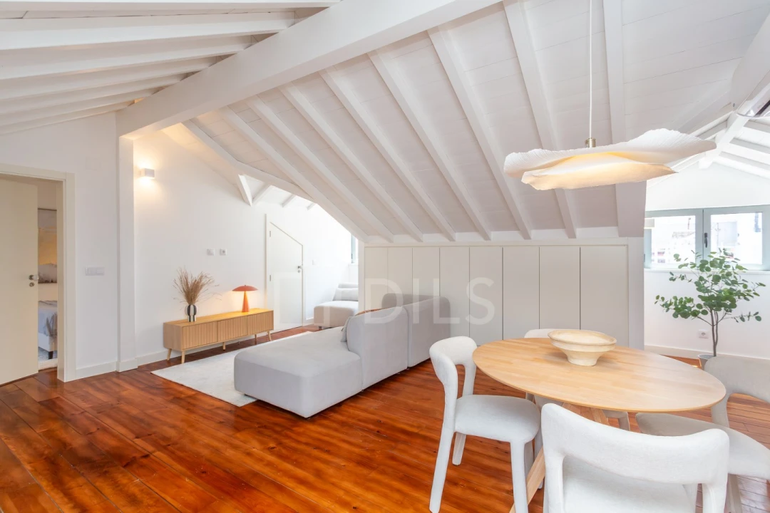 Apartamento T2 para Venda em Alvalade Foto 3