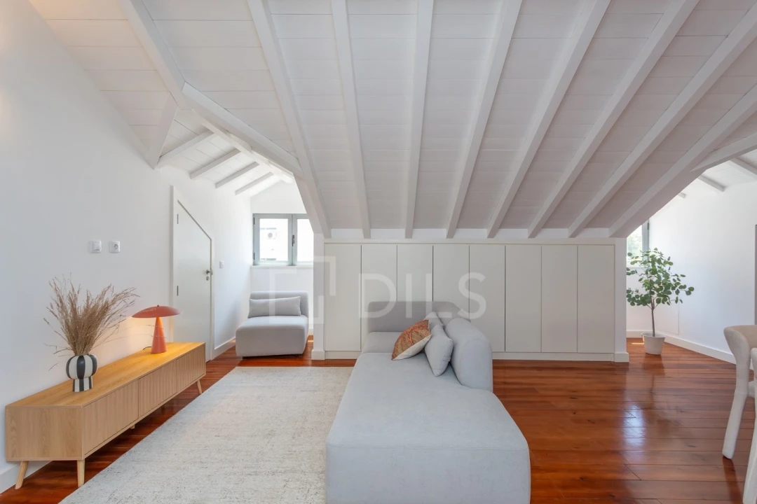 Apartamento T2 para Venda em Alvalade Foto 5