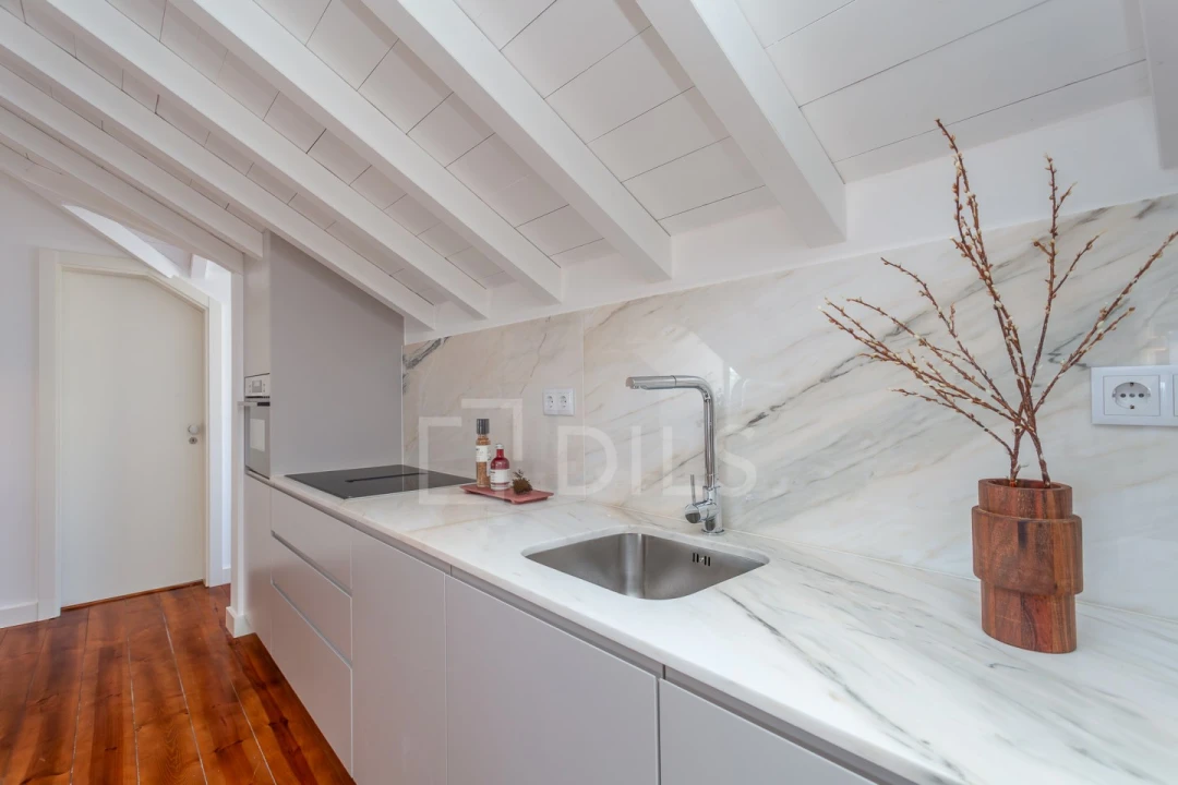Apartamento T2 para Venda em Alvalade Foto 8
