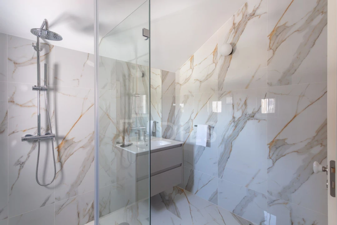 Apartamento T2 para Venda em Alvalade Foto 21