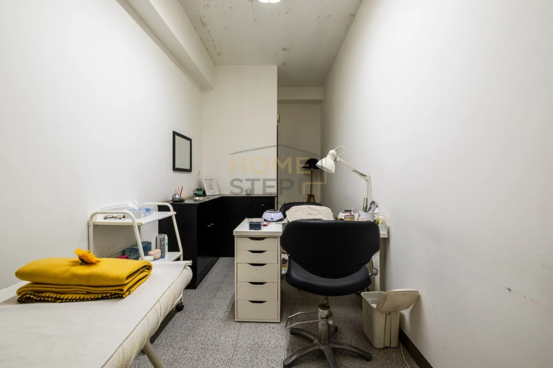 Loja para Venda em Serzedo e Perosinho Foto 21