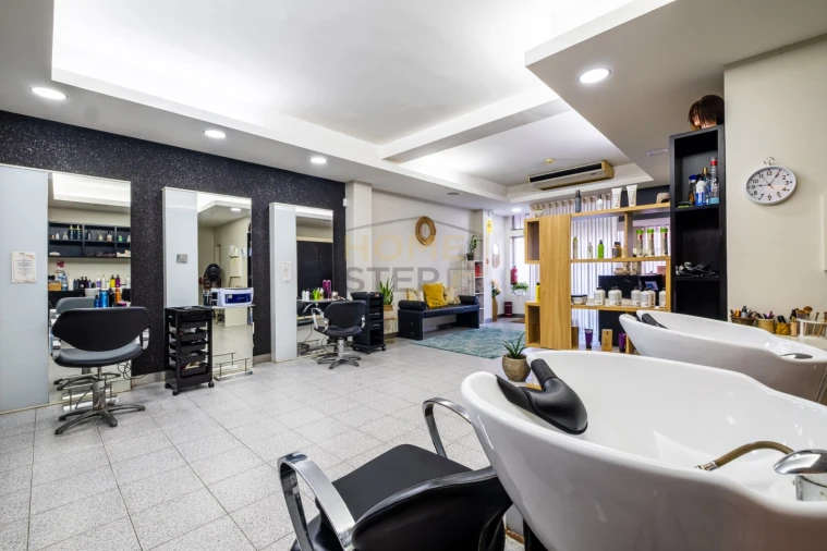 Loja para Venda em Serzedo e Perosinho Foto 16