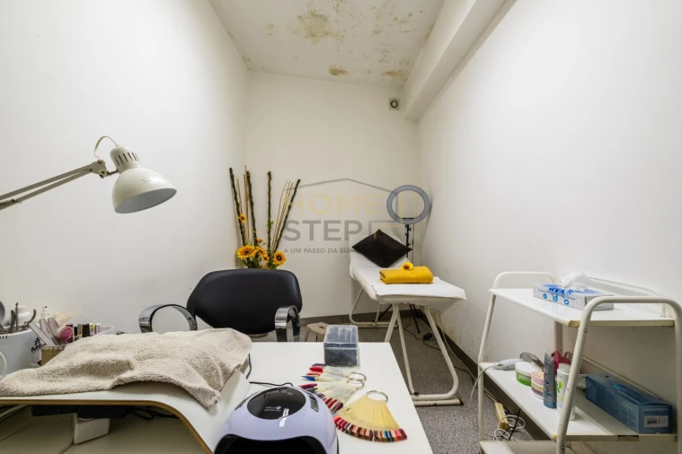 Loja para Venda em Serzedo e Perosinho Foto 23