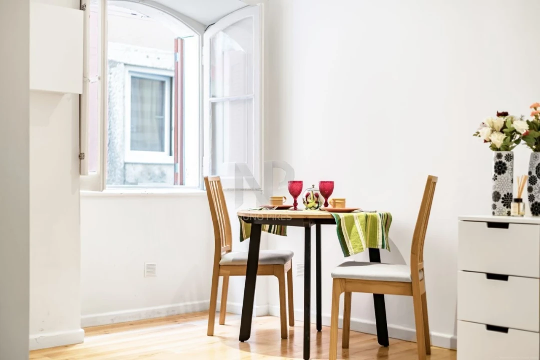 Apartamento para Venda em Santa Maria Maior Foto 4