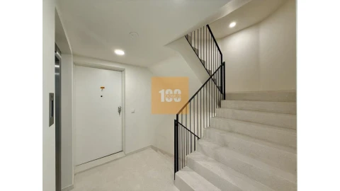 Apartamento T2 para Venda em Cedofeita, Santo Ildefonso, Sé, Miragaia, São Nicolau e Vitória