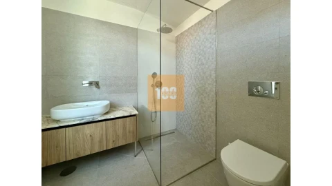 Apartamento T2 para Venda em Cedofeita, Santo Ildefonso, Sé, Miragaia, São Nicolau e Vitória