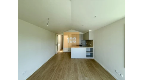 Apartamento T2 para Venda em Cedofeita, Santo Ildefonso, Sé, Miragaia, São Nicolau e Vitória